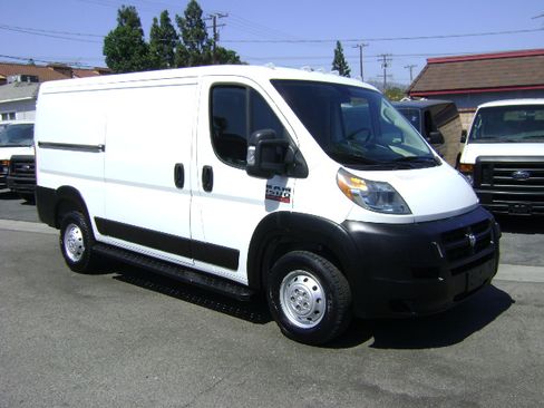 Used 2018 RAM ProMaster 1500 136 FWD image 2