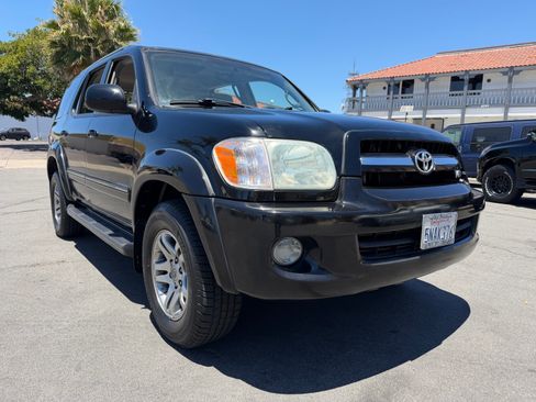 Used 2005 Toyota Sequoia 4WD SR5 image 9