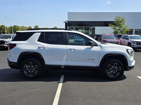 New 2026 GMC Terrain AT4 image 9