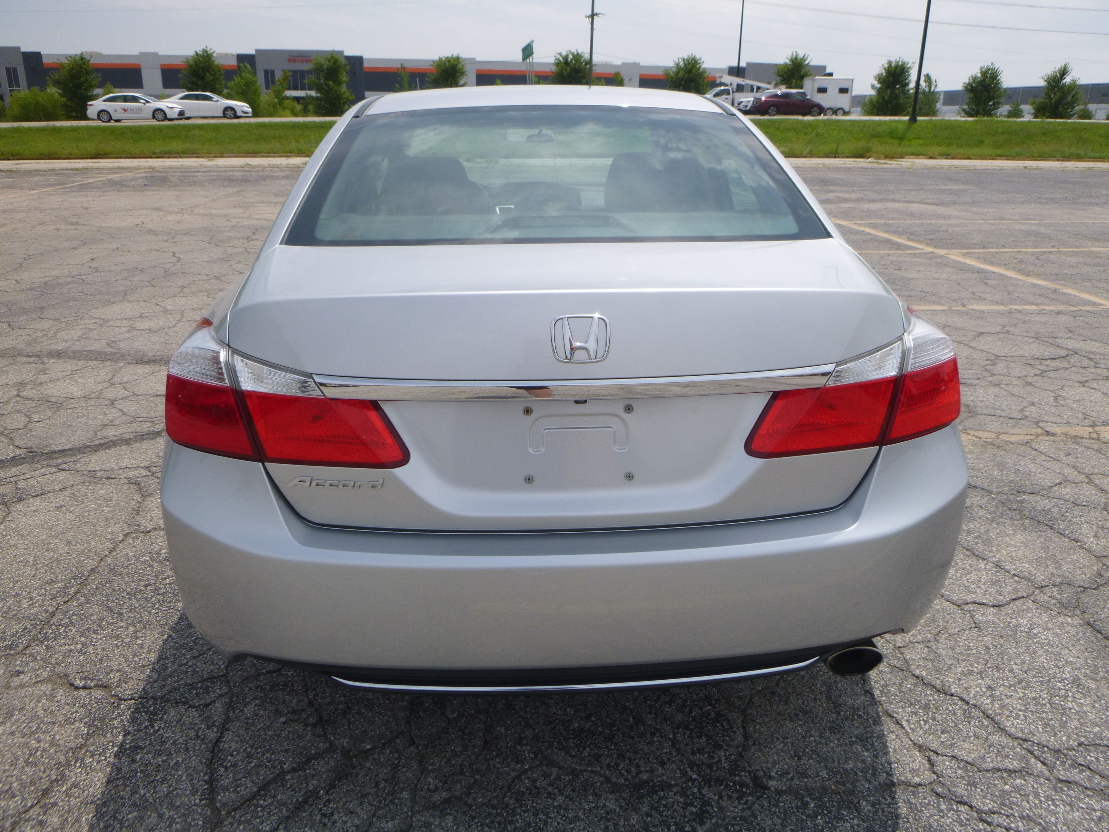 Used 2015 Honda Accord LX Sedan image 7