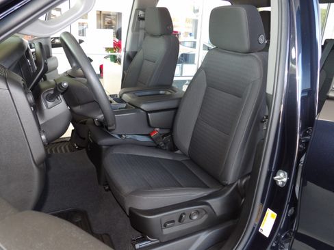 Used 2022 Chevrolet Silverado 1500 Custom image 18