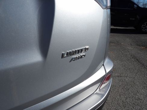 Used 2017 Toyota RAV4 Limited image 17