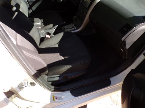 Used 2013 Toyota Corolla S Plus image 10