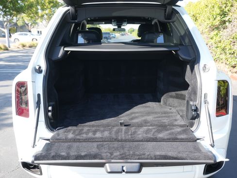 Used 2020 Rolls-Royce Cullinan Black Badge AWD/4WD image 19