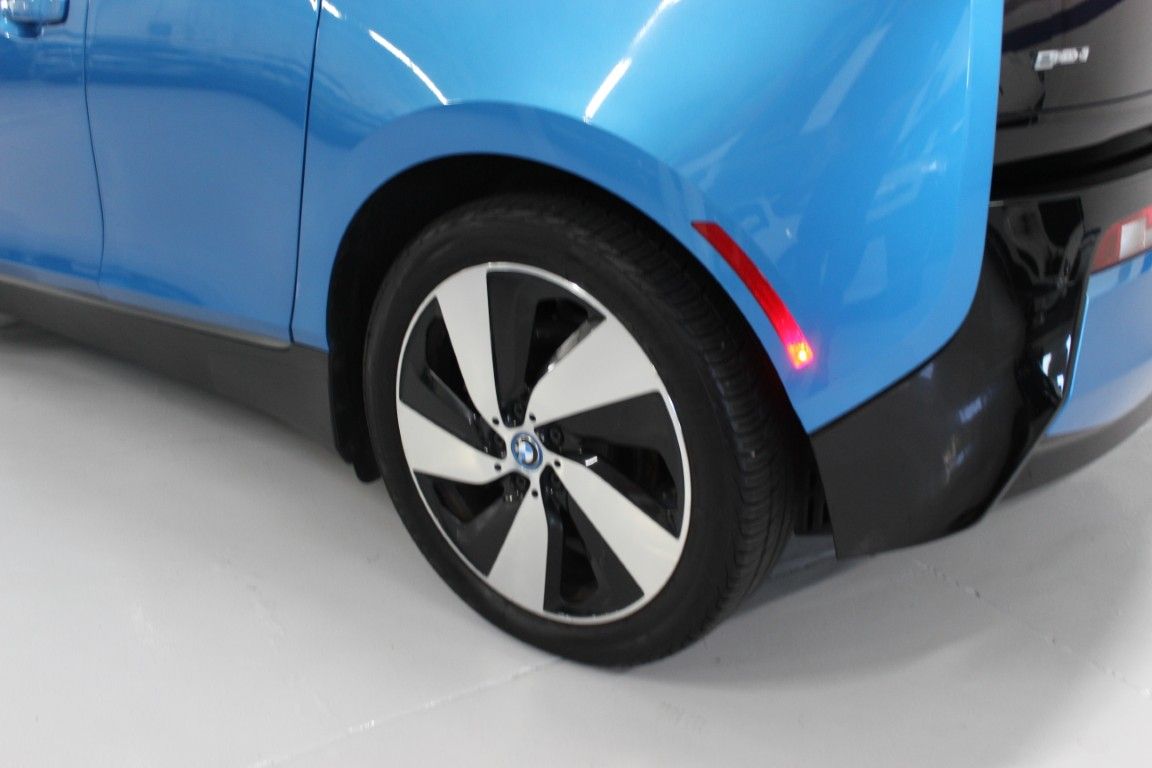 Used 2017 BMW i3 w/ Range Extender RWD image 9