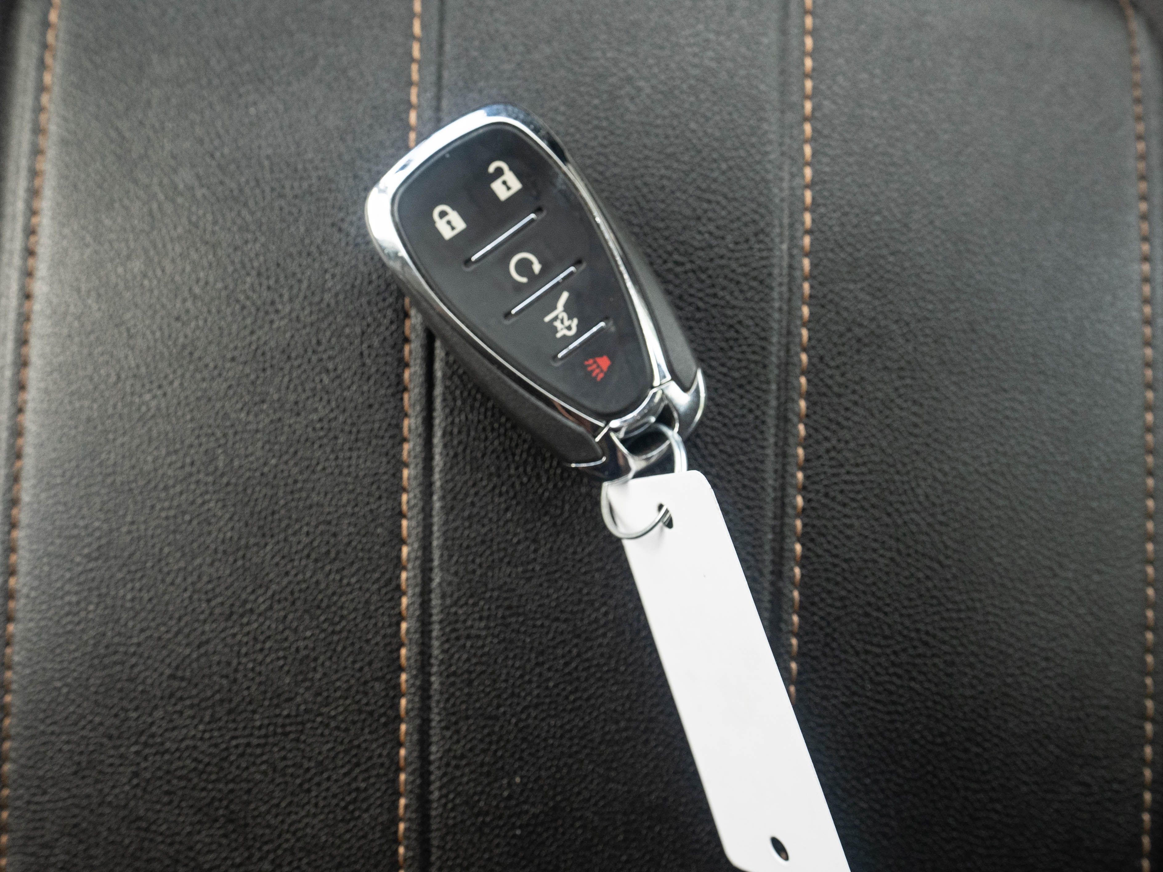 Used 2021 Chevrolet Traverse AWD LT image 36