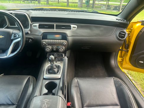 Used 2012 Chevrolet Camaro SS Coupe RWD image 13