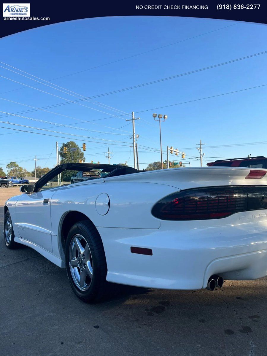 Used 1996 Pontiac Firebird Trans Am RWD image 5