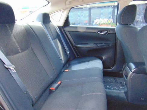 Used 2016 Nissan Sentra S image 18