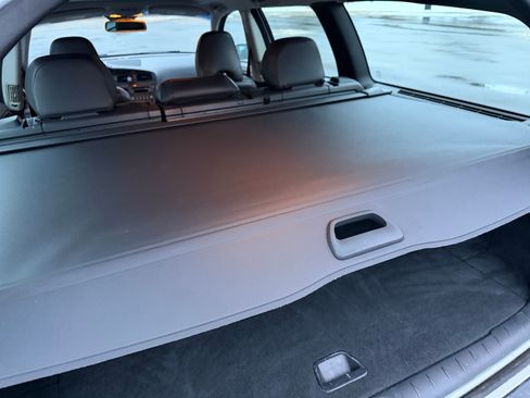 Used 2006 Volvo V70 2.4 image 34