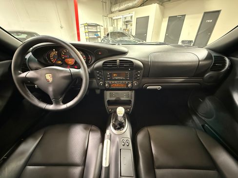 Used 2004 Porsche 911 Coupe 2 wheel drive image 29