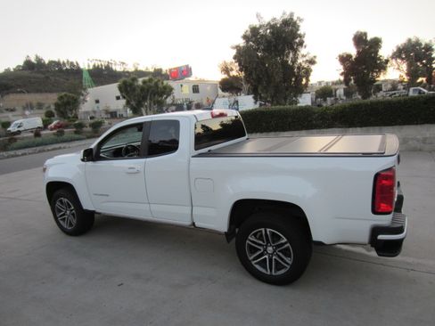 Used 2021 Chevrolet Colorado LT image 8