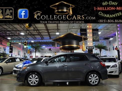 Used 2012 Toyota Matrix S FWD image 1