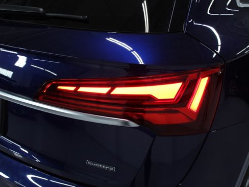 Used 2022 Audi Q5 2.0T Premium Plus image 9