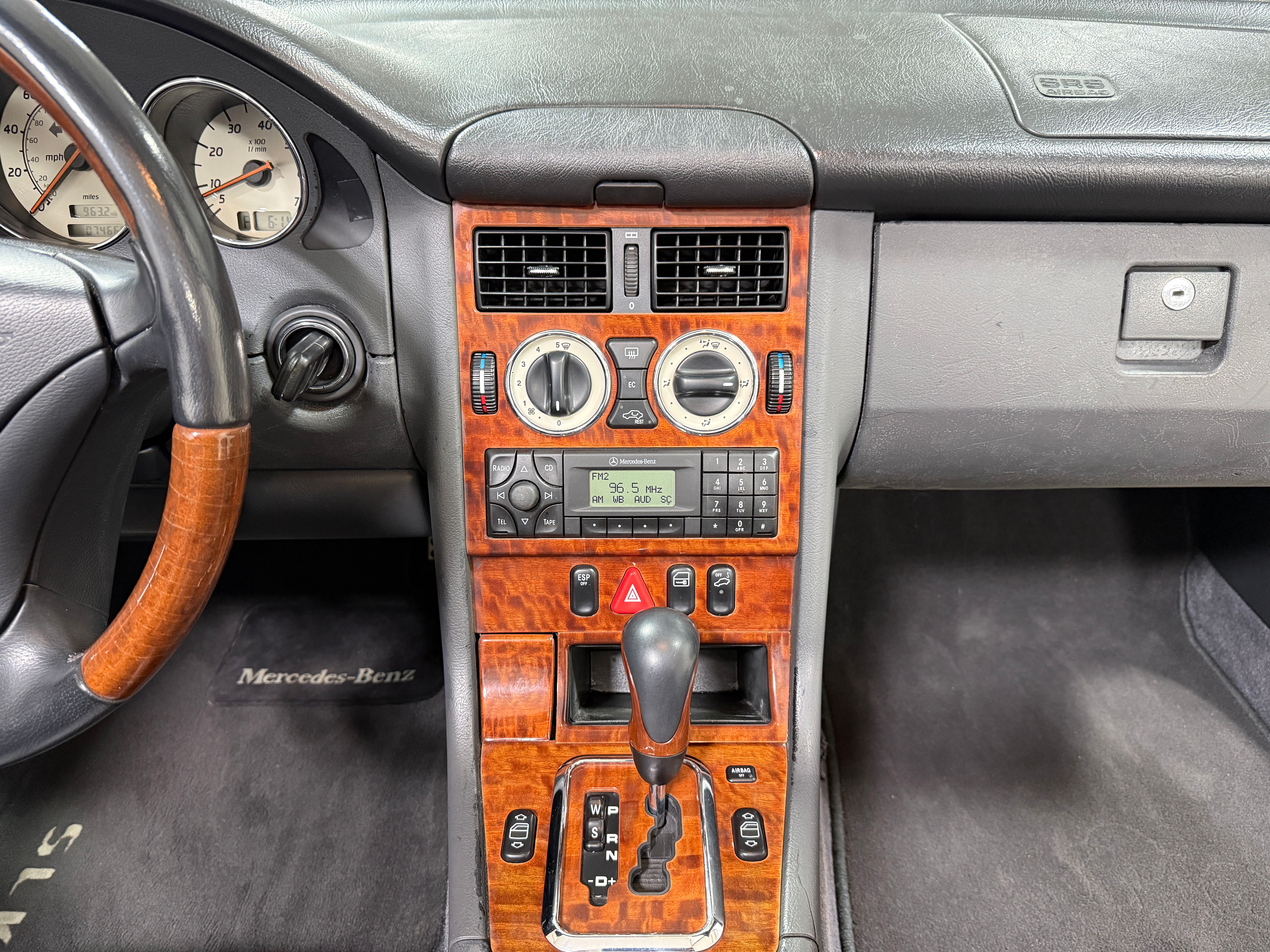 Used 2001 Mercedes-Benz SLK 320 image 29