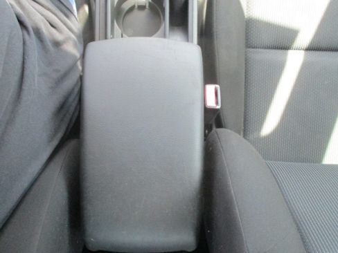 Used 2011 MAZDA MAZDA3 i Sport Sedan FWD image 32