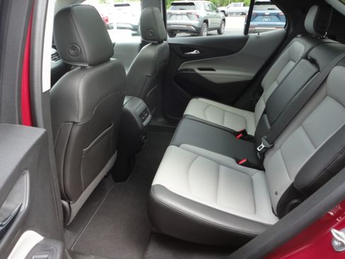 Used 2020 Chevrolet Equinox AWD Premier w/ 1LZ image 22