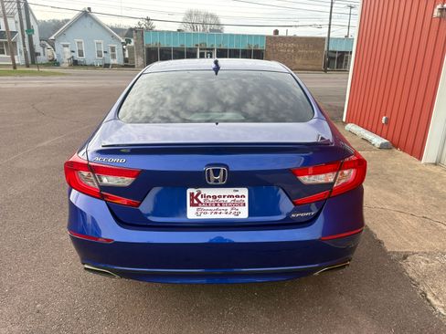 Used 2018 Honda Accord Sport image 5