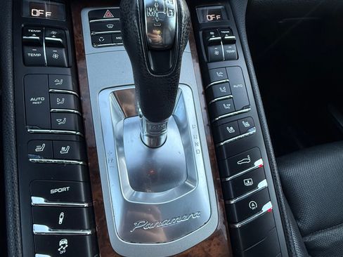 Used 2013 Porsche Panamera image 22