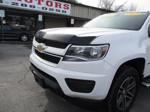Used 2019 Chevrolet Colorado W/T image 9