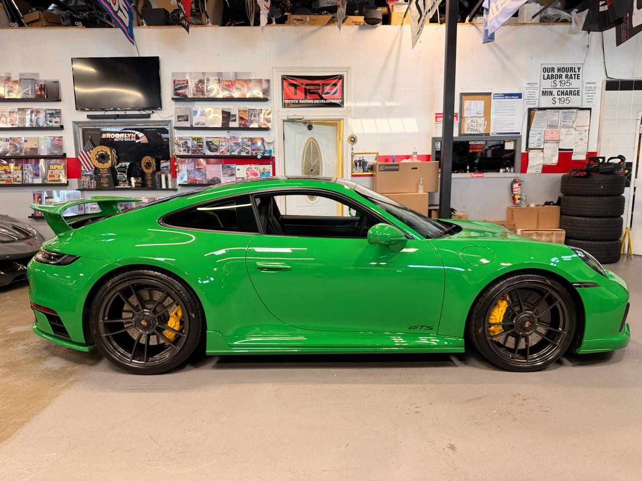 Used 2023 Porsche 911 Carrera GTS Coupe RWD image 4