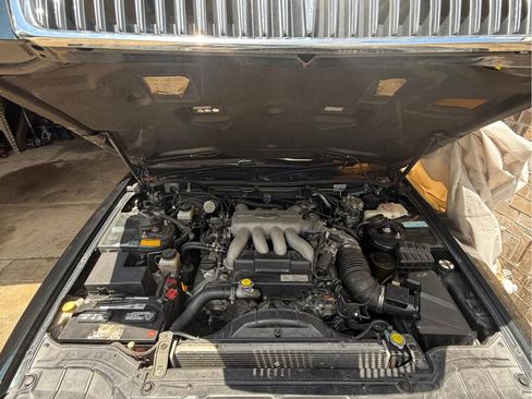 Used 1993 INFINITI Q45 image 4