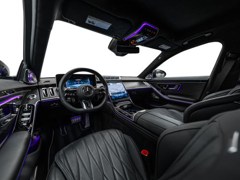 Used 2025 Mercedes-Benz S 63 AMG S e Performance 4MATIC Sedan image 38