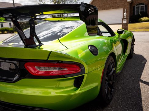 Used 2017 Dodge Viper GTC image 54