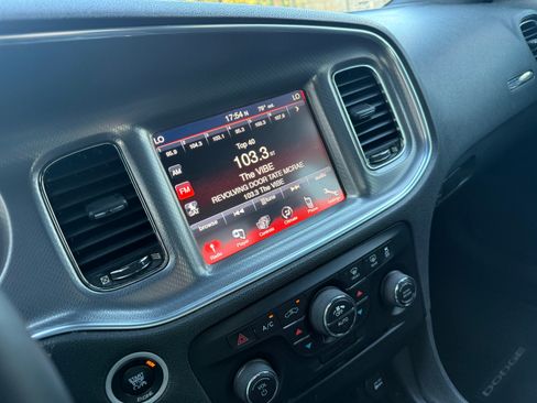 Used 2014 Dodge Charger R/T image 10