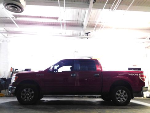 Used 2014 Ford F150 XLT image 6