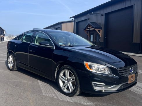 Used 2015 Volvo S60 T5 Premier image 10