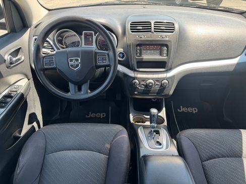 Used 2012 Dodge Journey American Value Package FWD image 21