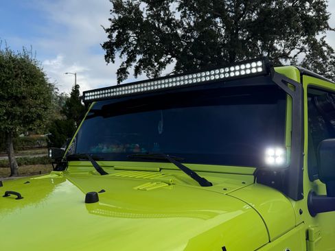 Used 2016 Jeep Wrangler Unlimited Rubicon image 13