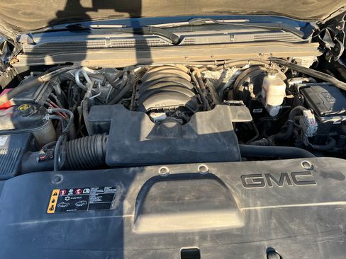 Used 2017 GMC Yukon XL Denali image 9