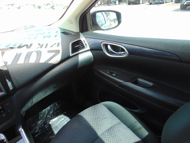 Used 2019 Nissan Sentra SR FWD image 22