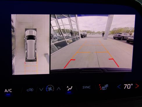 Used 2025 Chevrolet Suburban RST image 3