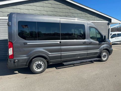 Used 2019 Ford Transit 350 XL image 15