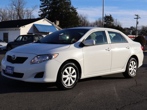 Used 2010 Toyota Corolla LE image 5