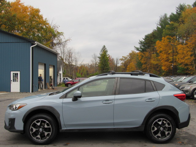 Used 2018 Subaru Crosstrek 2.0i Premium AWD/4WD image 3