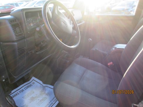 Used 2006 Jeep Wrangler X image 14