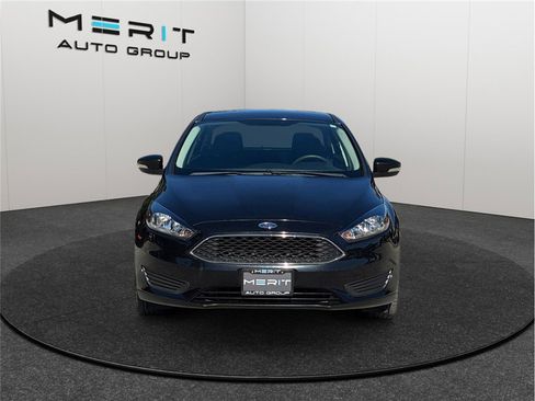 Used 2015 Ford Focus SE image 3