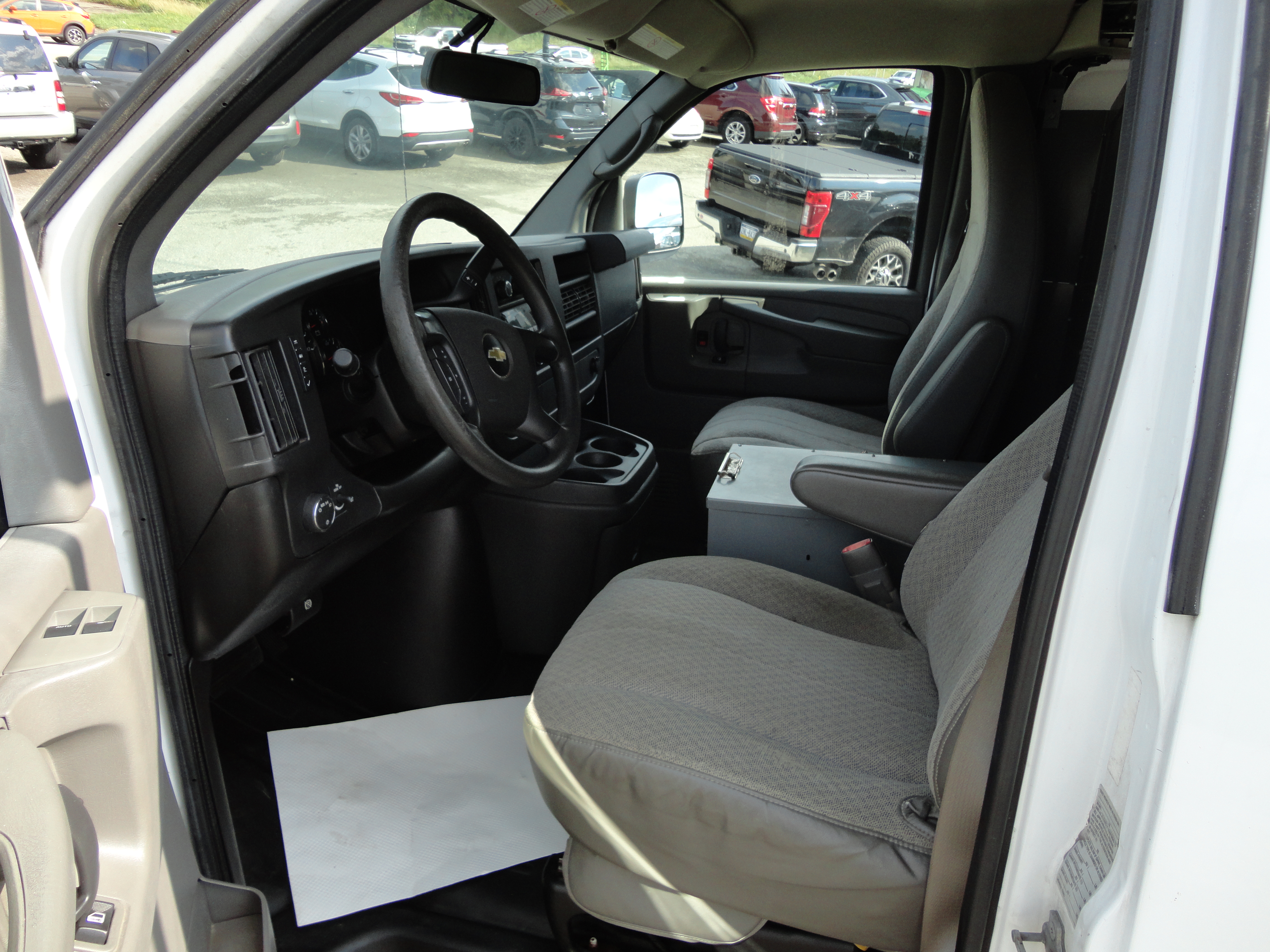 Used 2014 Chevrolet Express 2500 UNAVAIL RWD image 8