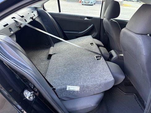 Used 2014 Volkswagen Jetta S image 14