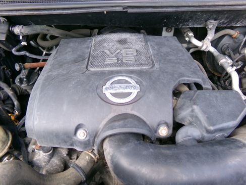 Used 2010 Nissan Titan 4x4 Crew Cab image 19