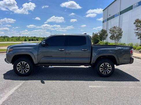 Used 2023 Toyota Tacoma TRD Sport image 6
