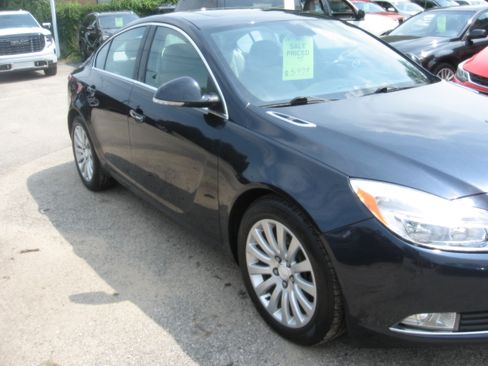 Used 2013 Buick Regal Premium FWD image 3
