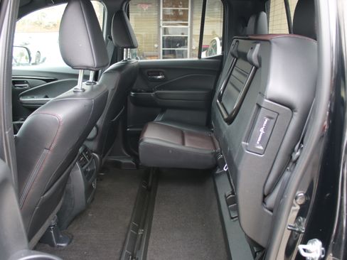 Used 2023 Honda Ridgeline Black Edition image 4