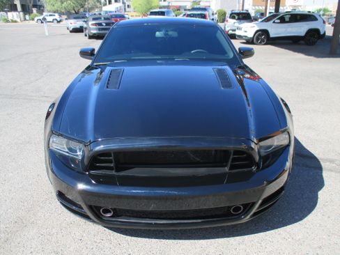 Used 2013 Ford Mustang GT Coupe RWD image 5