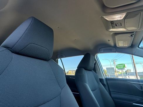 Used 2023 Toyota RAV4 LE image 19