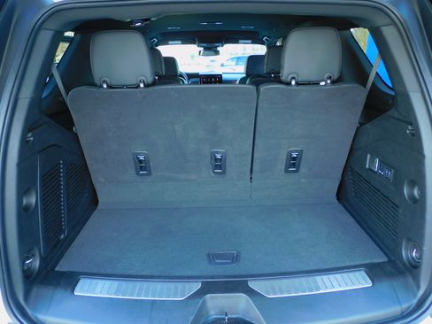 Used 2025 GMC Yukon Denali image 24